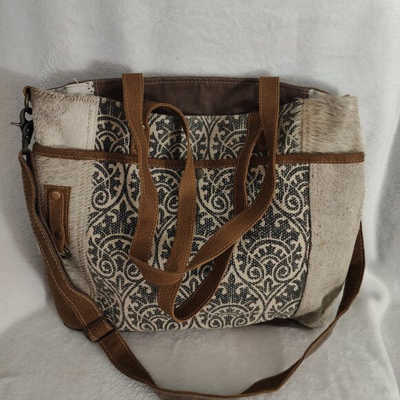 Myra Handbag,unique - Picture 1 of 3